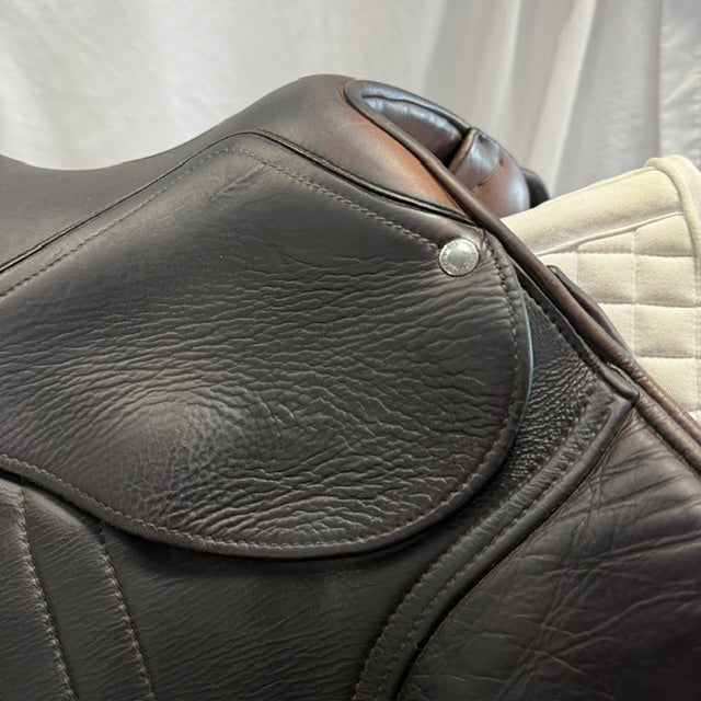 Used Schleese Jete 16.5" Jump Saddle