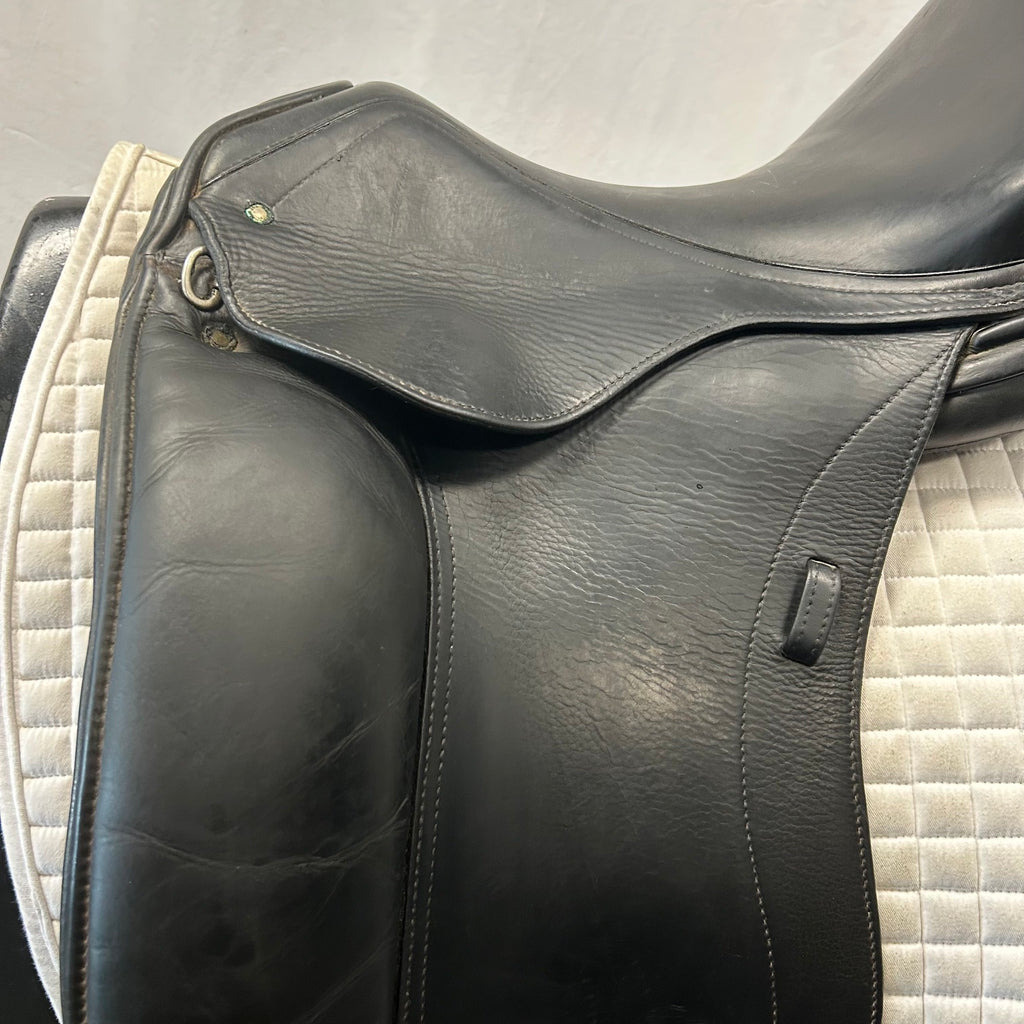 Used Schleese Triumph 18.5" Dressage Saddle