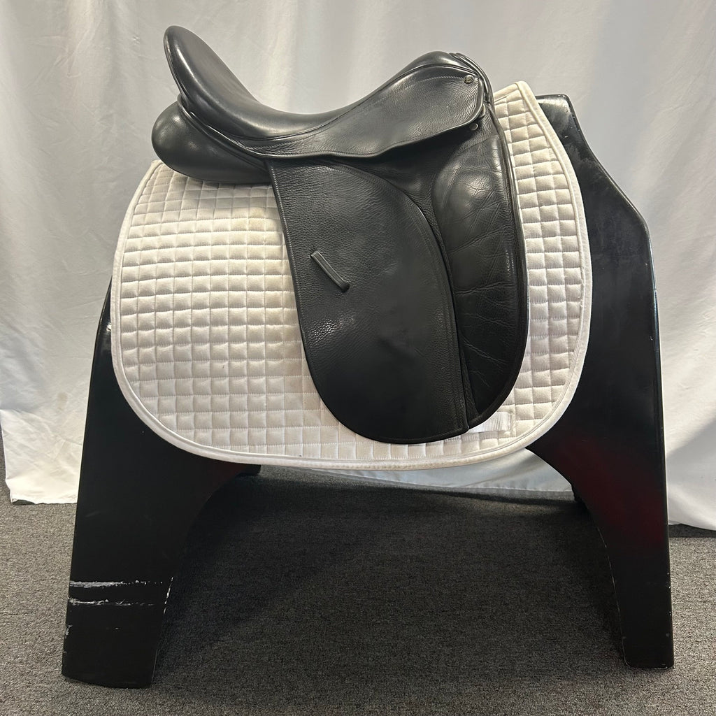 Used County Connection 17.5" Dressage Saddle