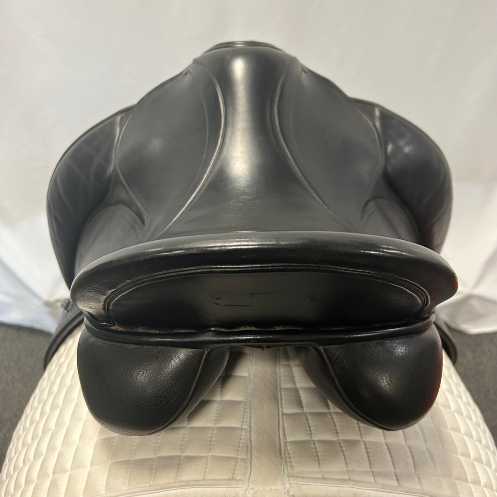 Used County Connection 17.5" Dressage Saddle