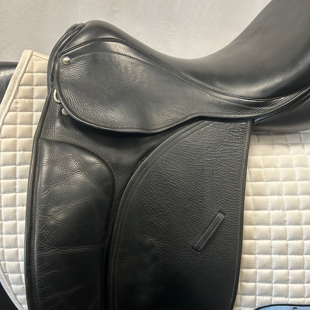 Used County Connection 17.5" Dressage Saddle