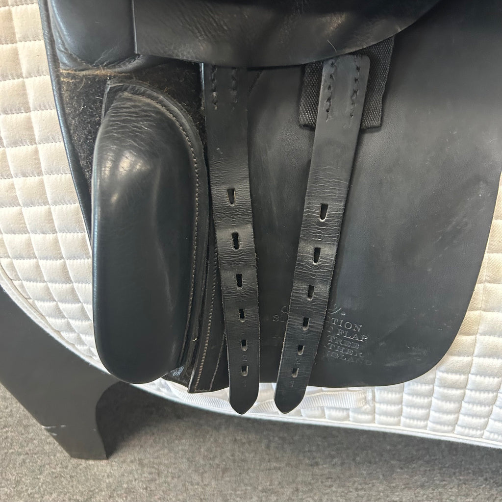 Used County Connection 17.5" Dressage Saddle
