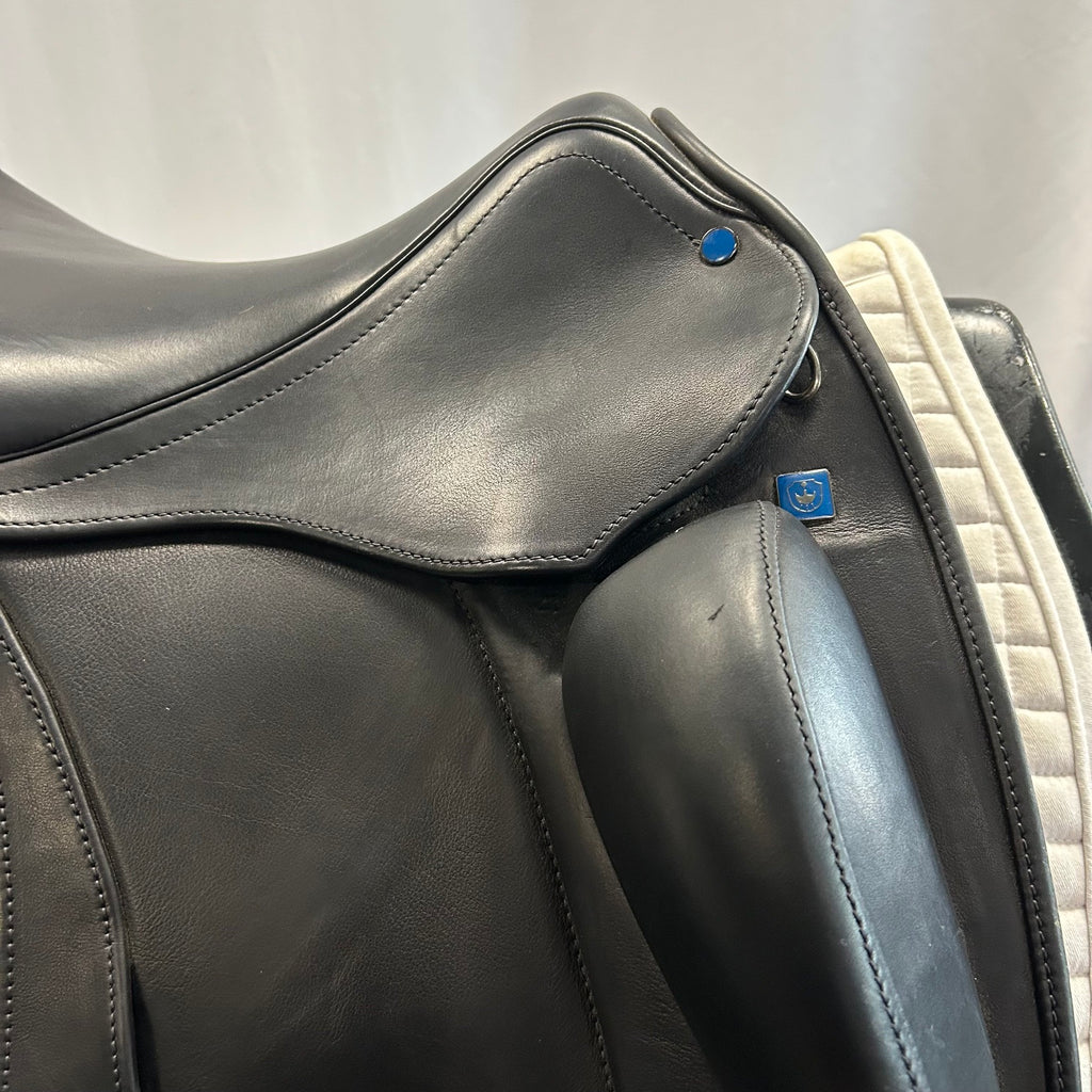 Used Stubben Centurion II 17.5" Dressage Saddle