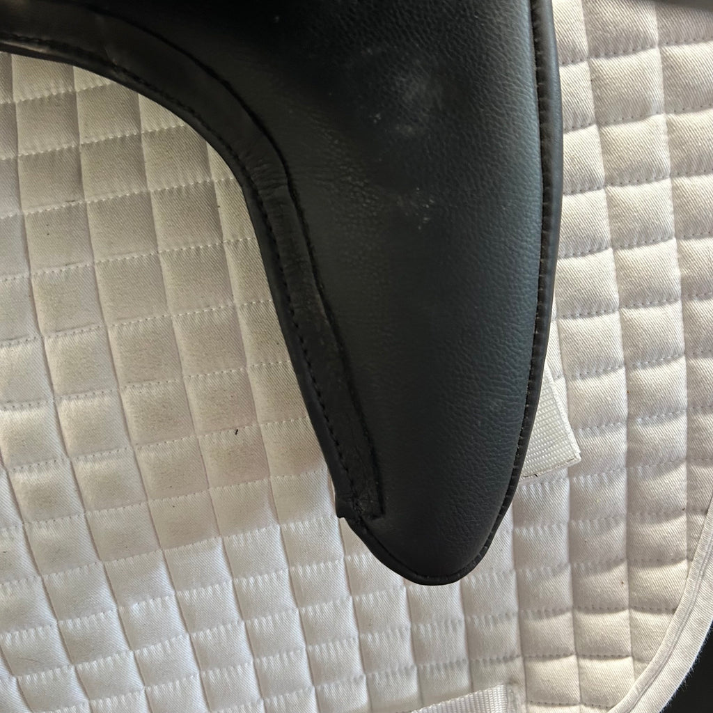 Used Stubben Centurion II 17.5" Dressage Saddle
