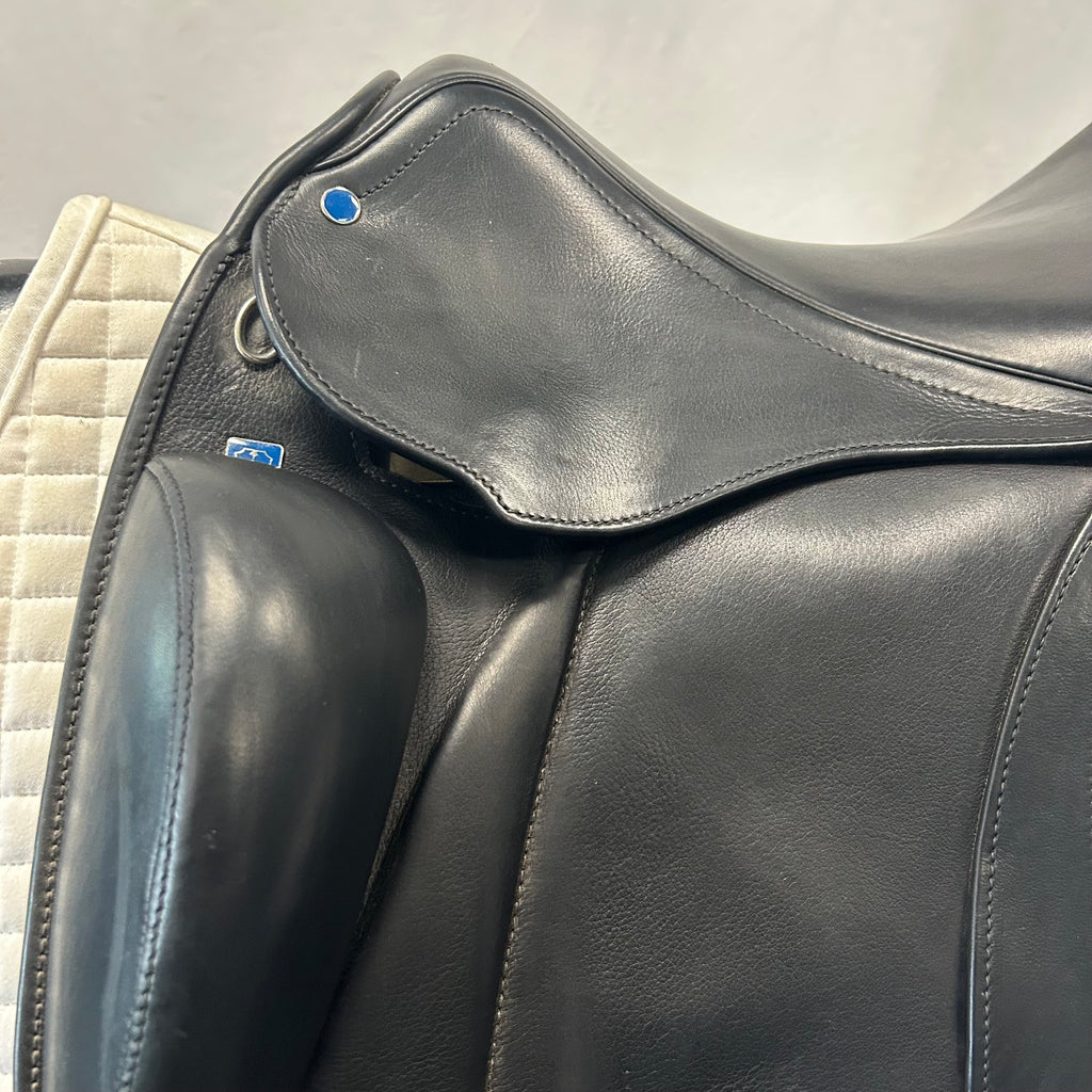 Used Stubben Centurion II 17.5" Dressage Saddle