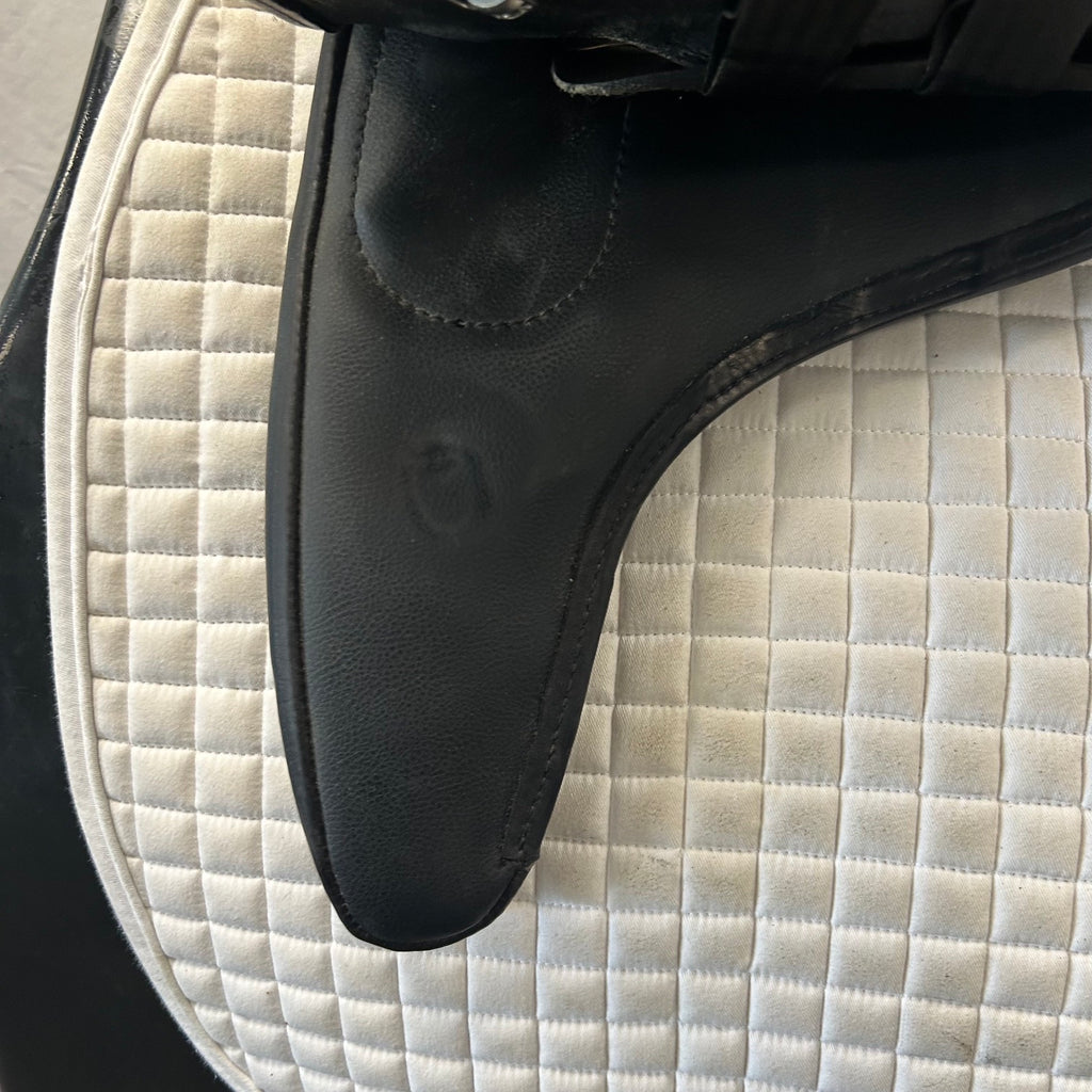 Used Stubben Centurion II 17.5" Dressage Saddle