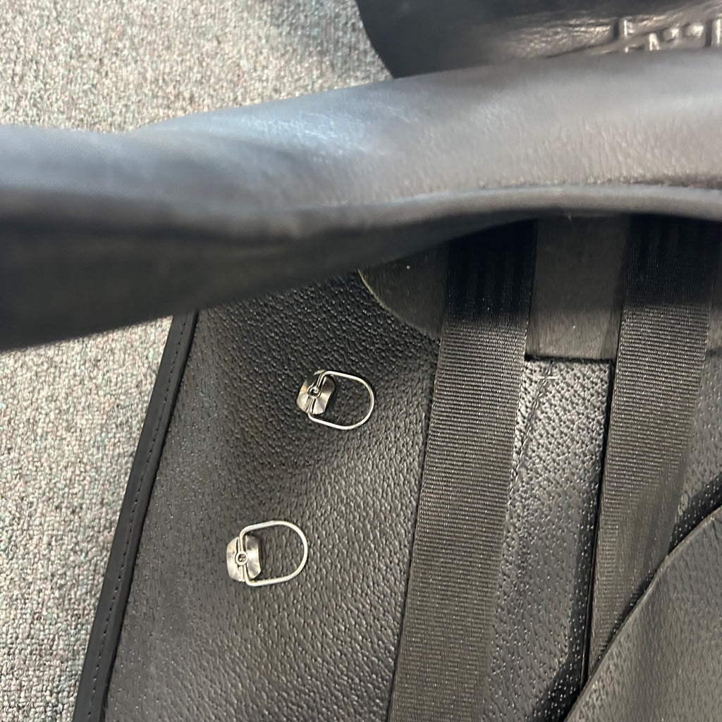 Used Stubben Centurion II 17.5" Dressage Saddle