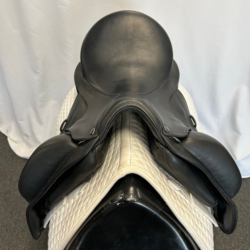 Used Veritas Vero 17" Dressage Saddle