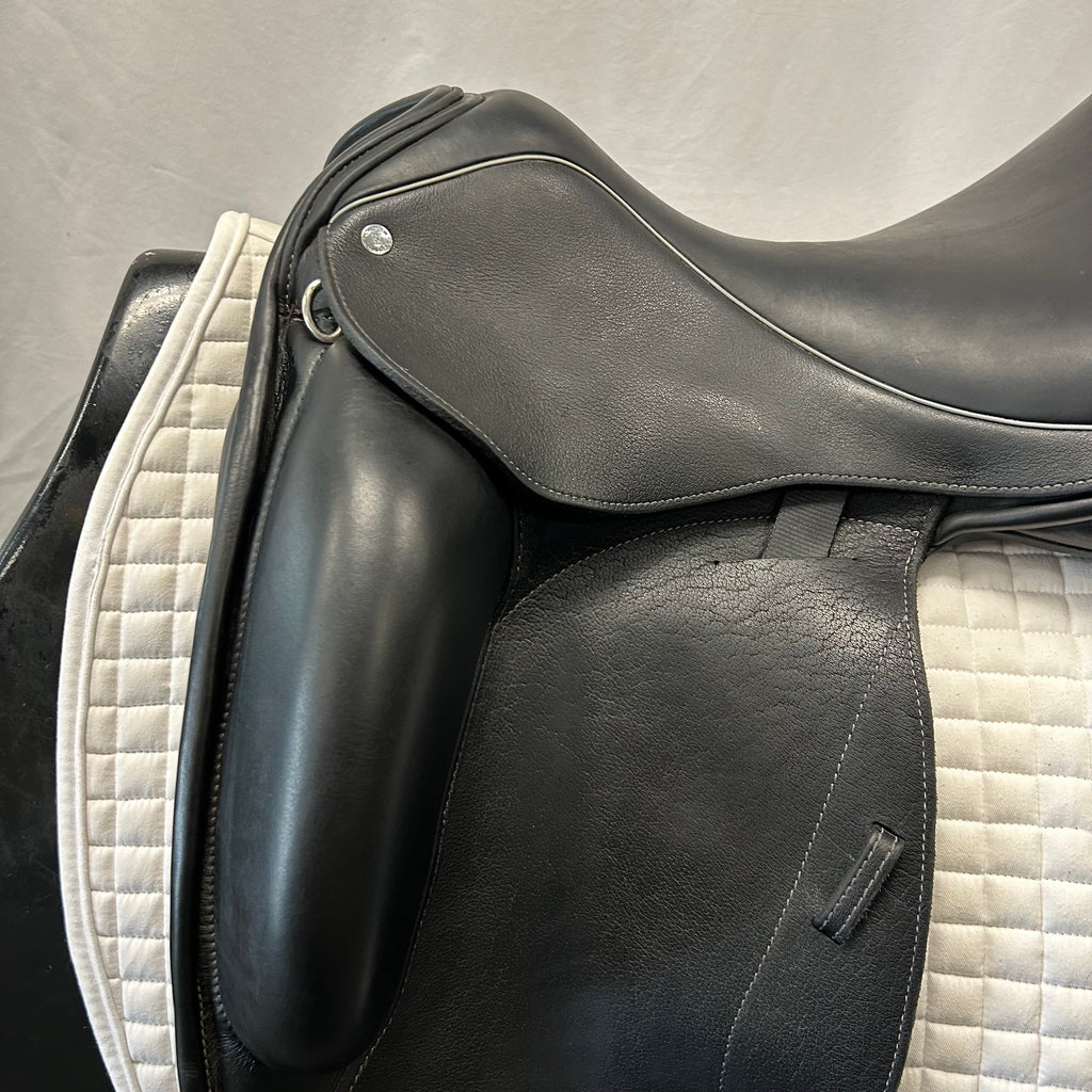 Used Custom Icon Flight 18" Monoflap Dressage Saddle