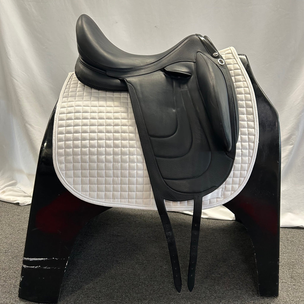 Used Devoucoux Makila Harmonie S 18" Monoflap Dressage Saddle