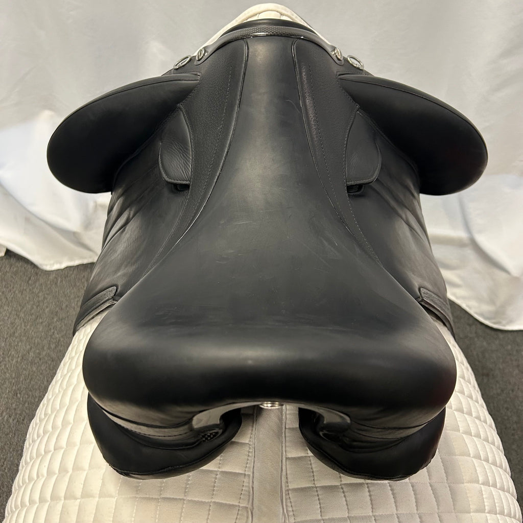 Used Devoucoux Makila Harmonie S 18" Monoflap Dressage Saddle
