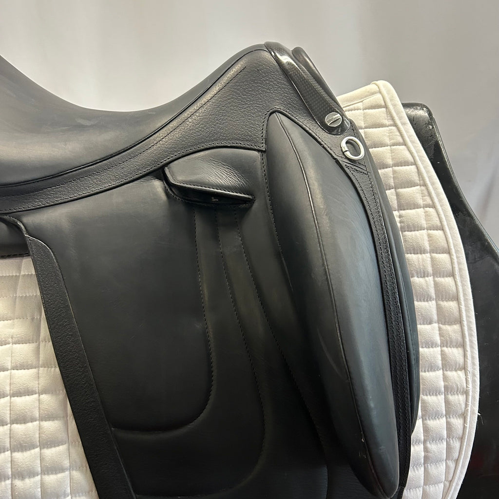 Used Devoucoux Makila Harmonie S 18" Monoflap Dressage Saddle