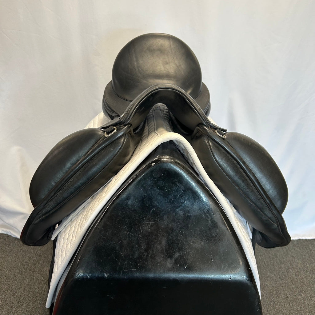 Used Veritas Eximo 17" Dressage Saddle