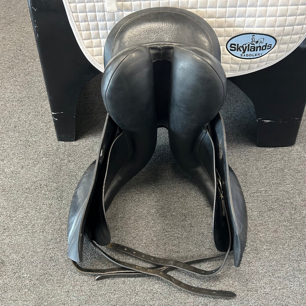 Used Custom VLX 18" Dressage Saddle