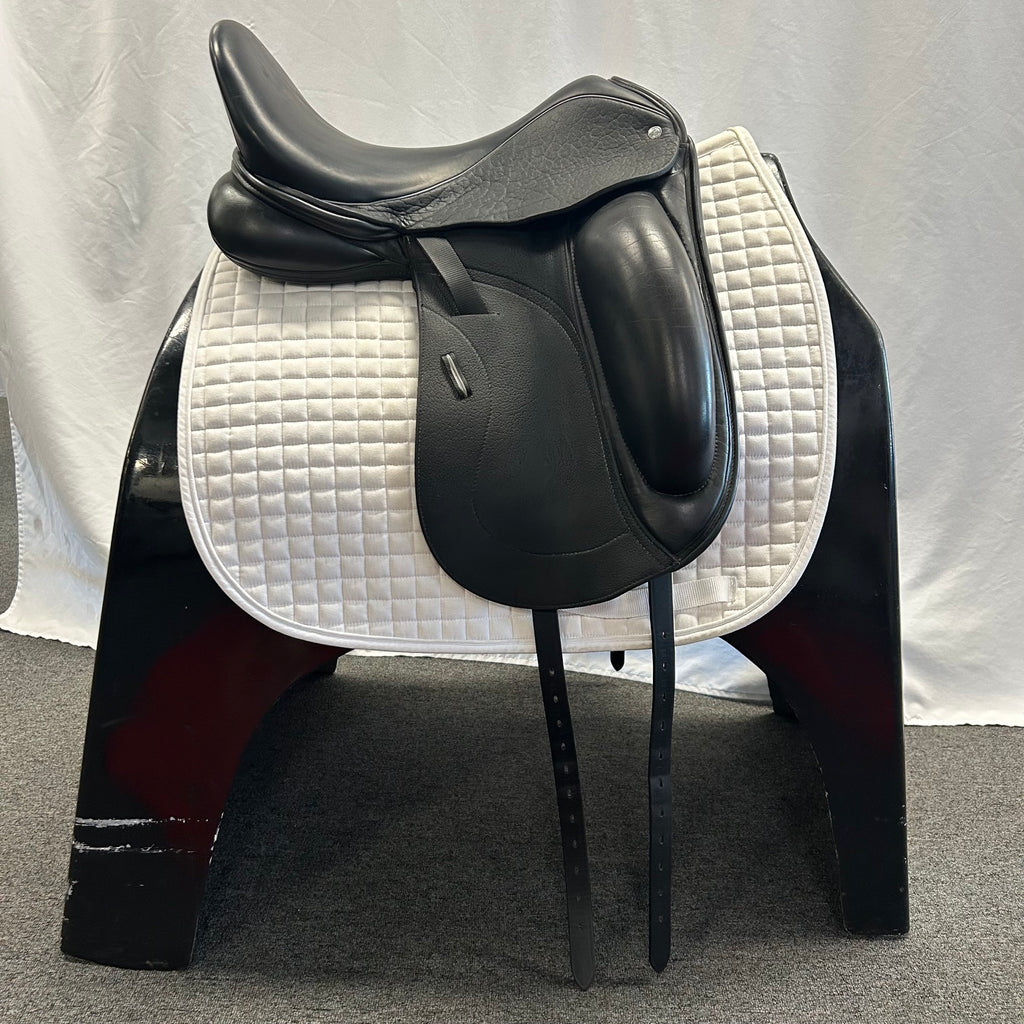 Used Custom Saddlery Wolfgang Matrix 2 Monoflap 17" Dressage Saddle
