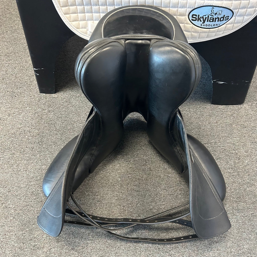 Used Custom Saddlery Wolfgang Matrix 2 Monoflap 17" Dressage Saddle