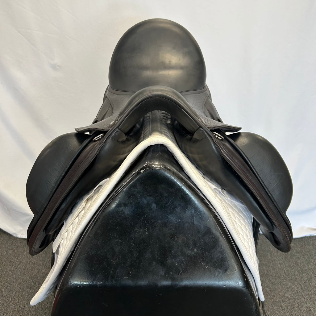 Used Schleese Let's Dance 17.5" Dressage Saddle