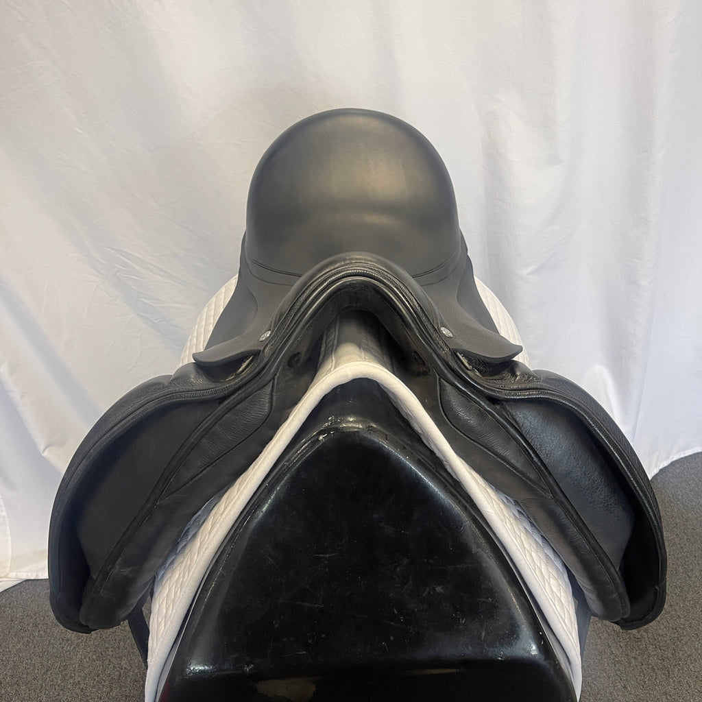 Used Bliss Loxley 18" Dressage Saddle