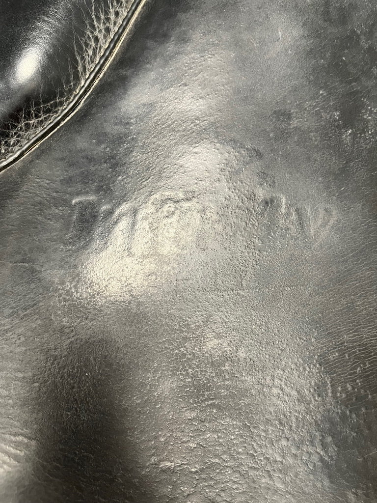 Used Schleese Infinity 17" Dressage Saddle