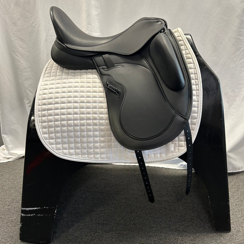 Demo Envy Aurora 18" Dressage Saddle