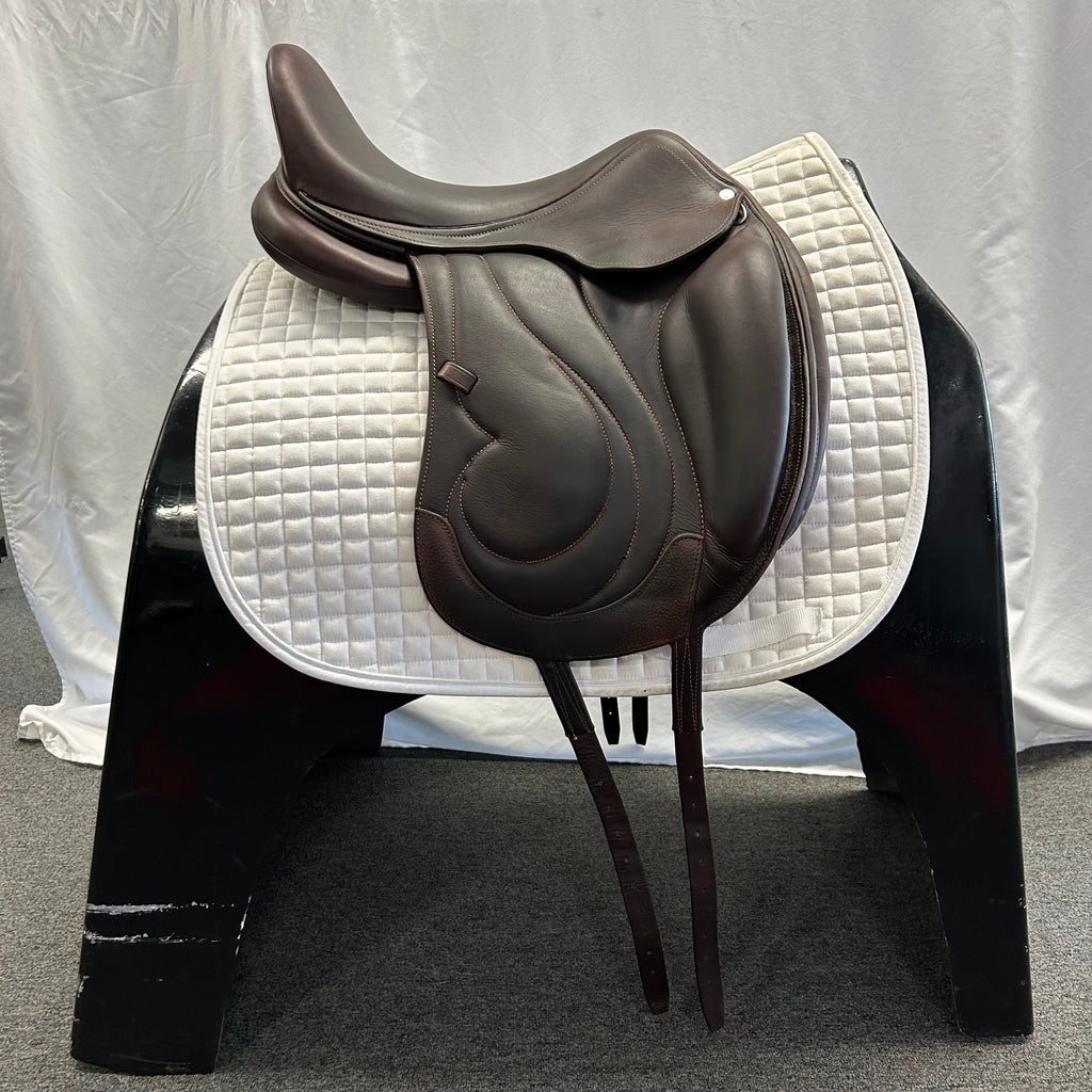 Used Antares Cadence 17.5" Monoflap Dressage Saddle