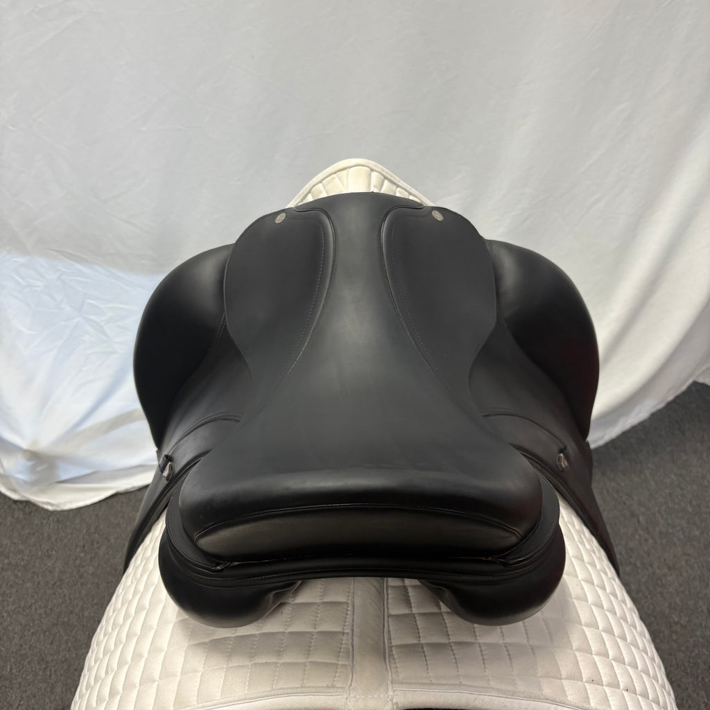 Used Equipe Elegance 17.5" Monoflap Dressage Saddle