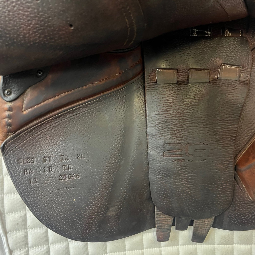 Used CWD SE25 2Gs 17" Jump Saddle