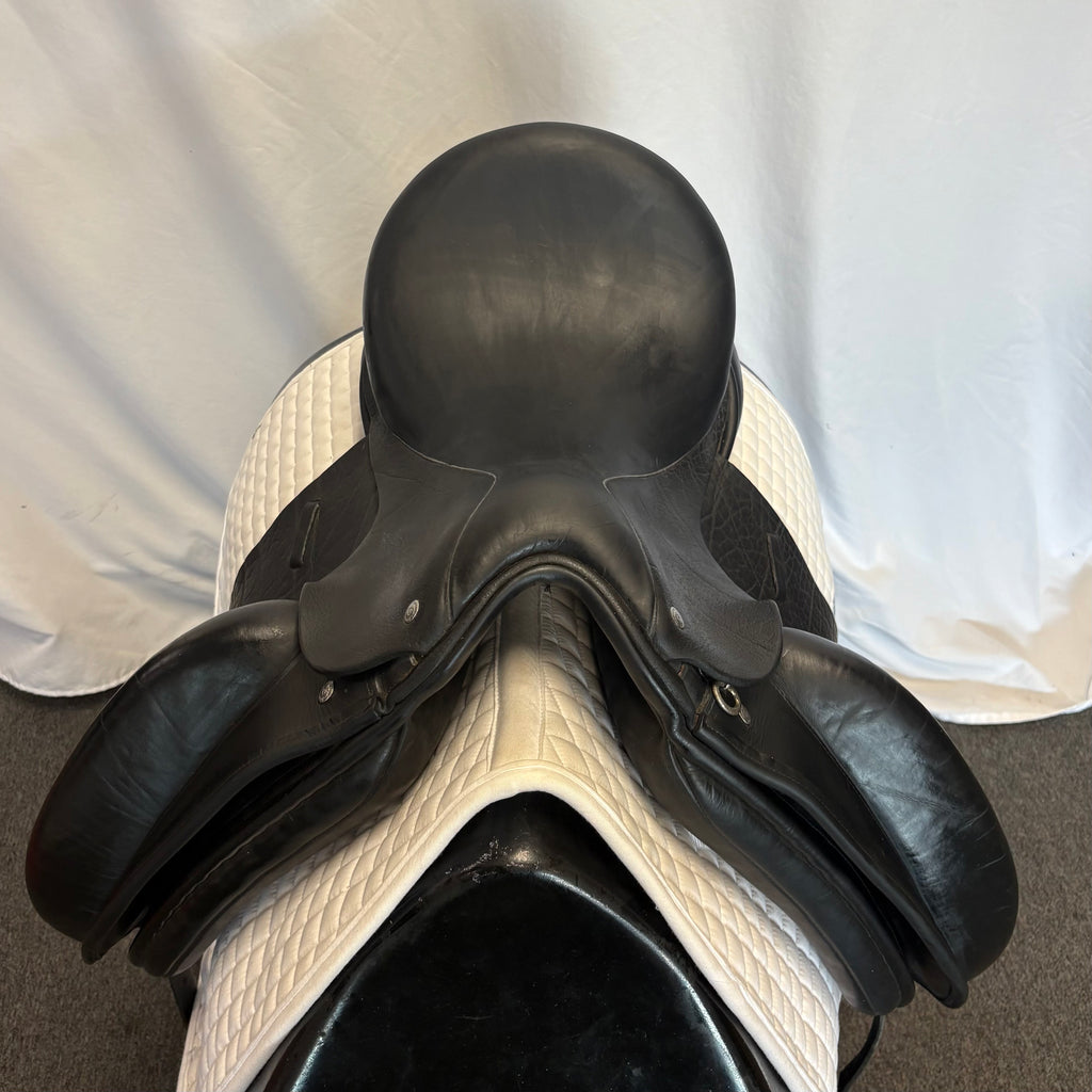 Used Custom Wolfgang Solo 17" Dressage Saddle
