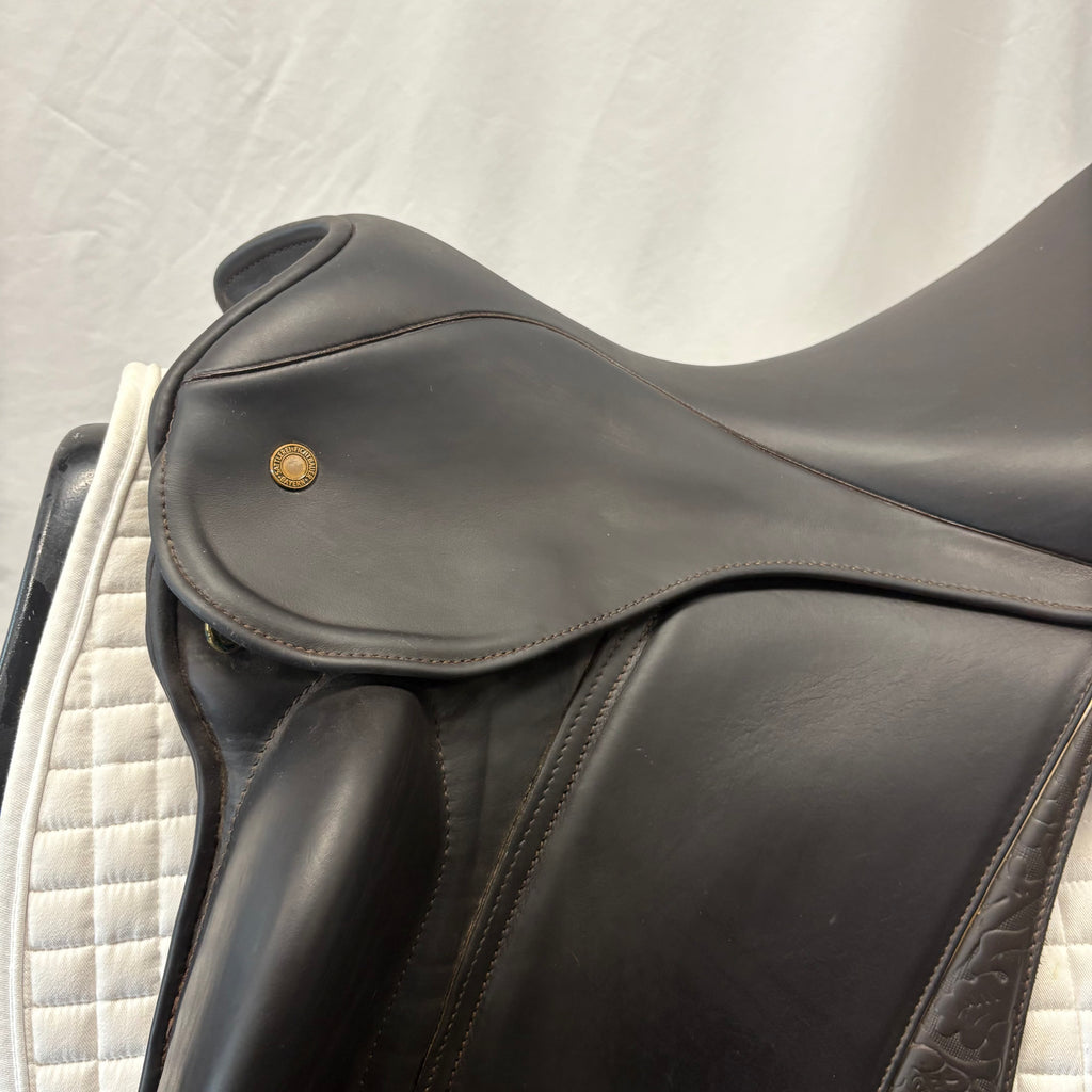 Used Fichtbauer 18" Monoflap Dressage Saddle