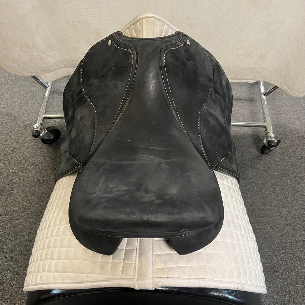 Used Dominique Barbier Deluxe Bison 17.5" Dressage Saddle