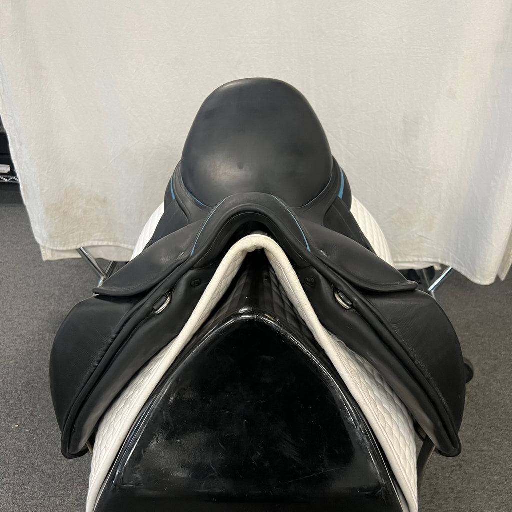 Used Childeric DSC 17.5" Dressage Saddle