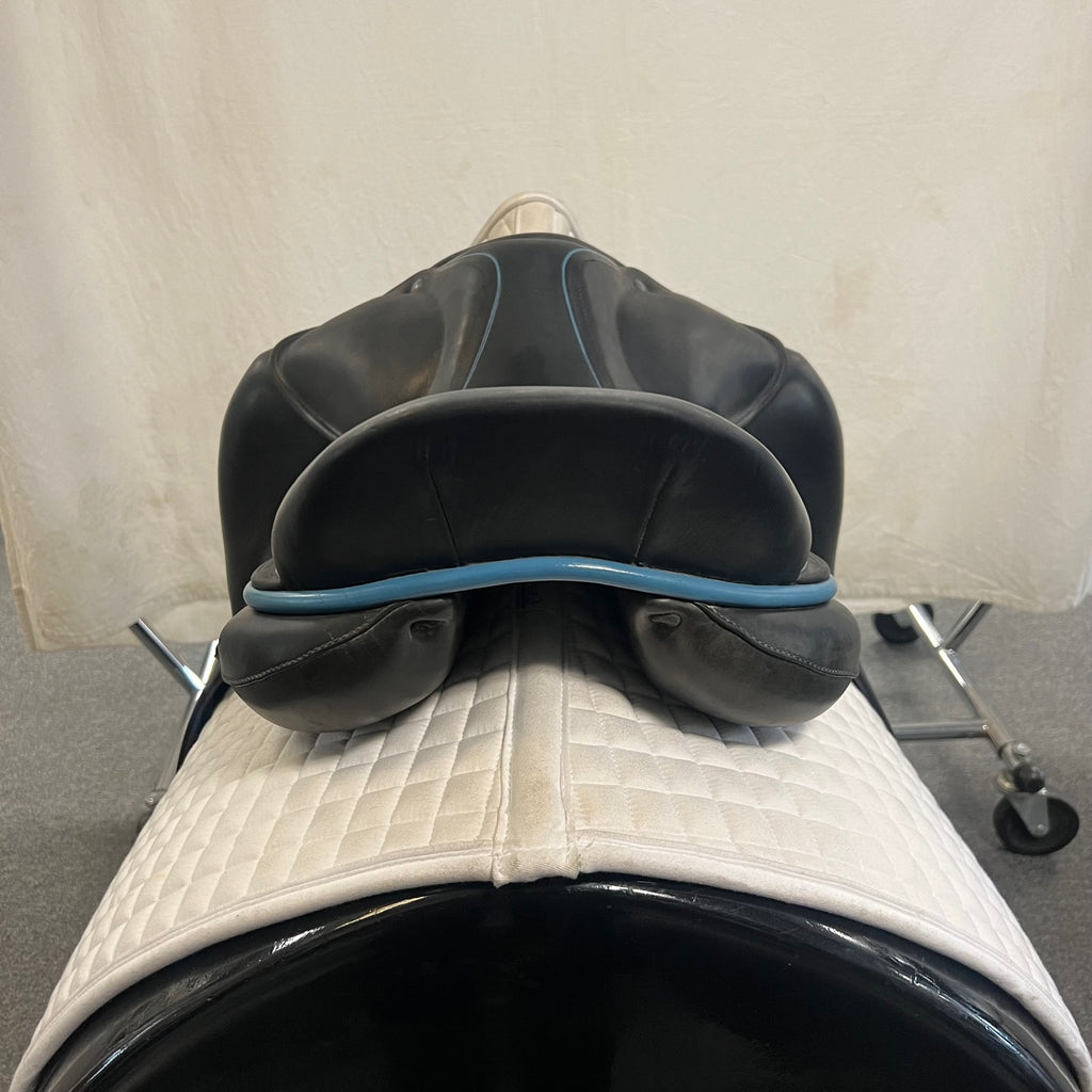 Used Childeric DSC 17.5" Dressage Saddle