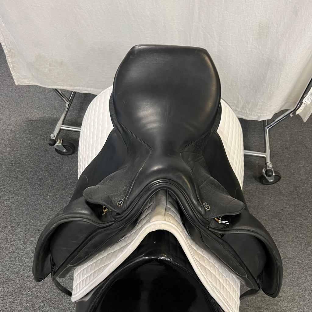Used Hulsebos Dynamic 3 17.5" Dressage Saddle