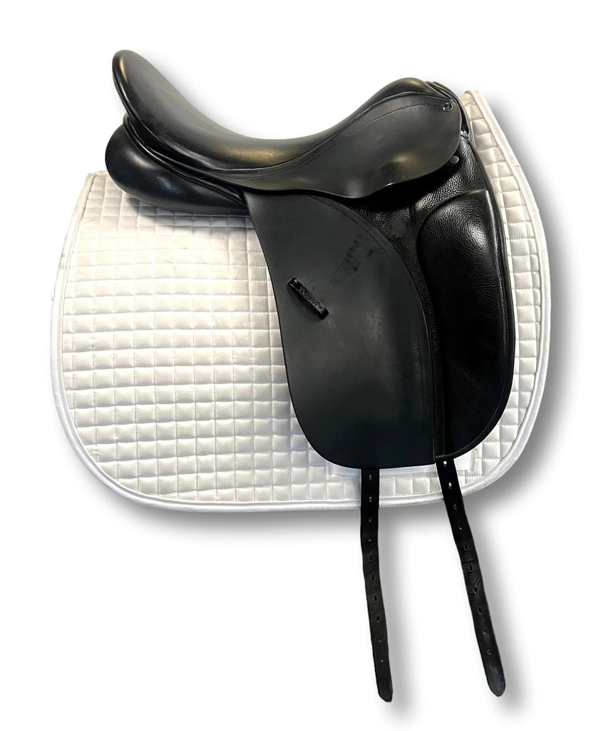 HOLD: Used County Competitor 18" Dressage Saddle