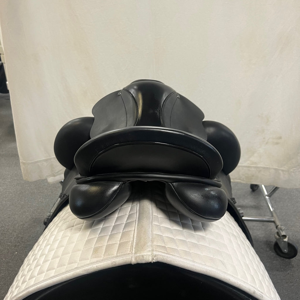 HOLD: Used County Epiphany 17" Dressage Saddle