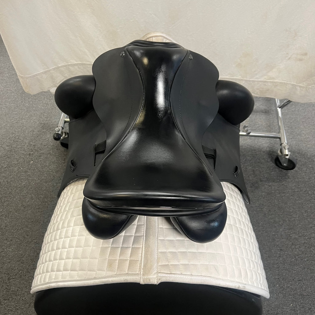HOLD: Used County Epiphany 17" Dressage Saddle