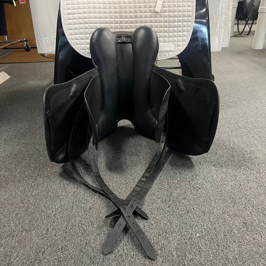 HOLD: Used County Epiphany 17" Dressage Saddle