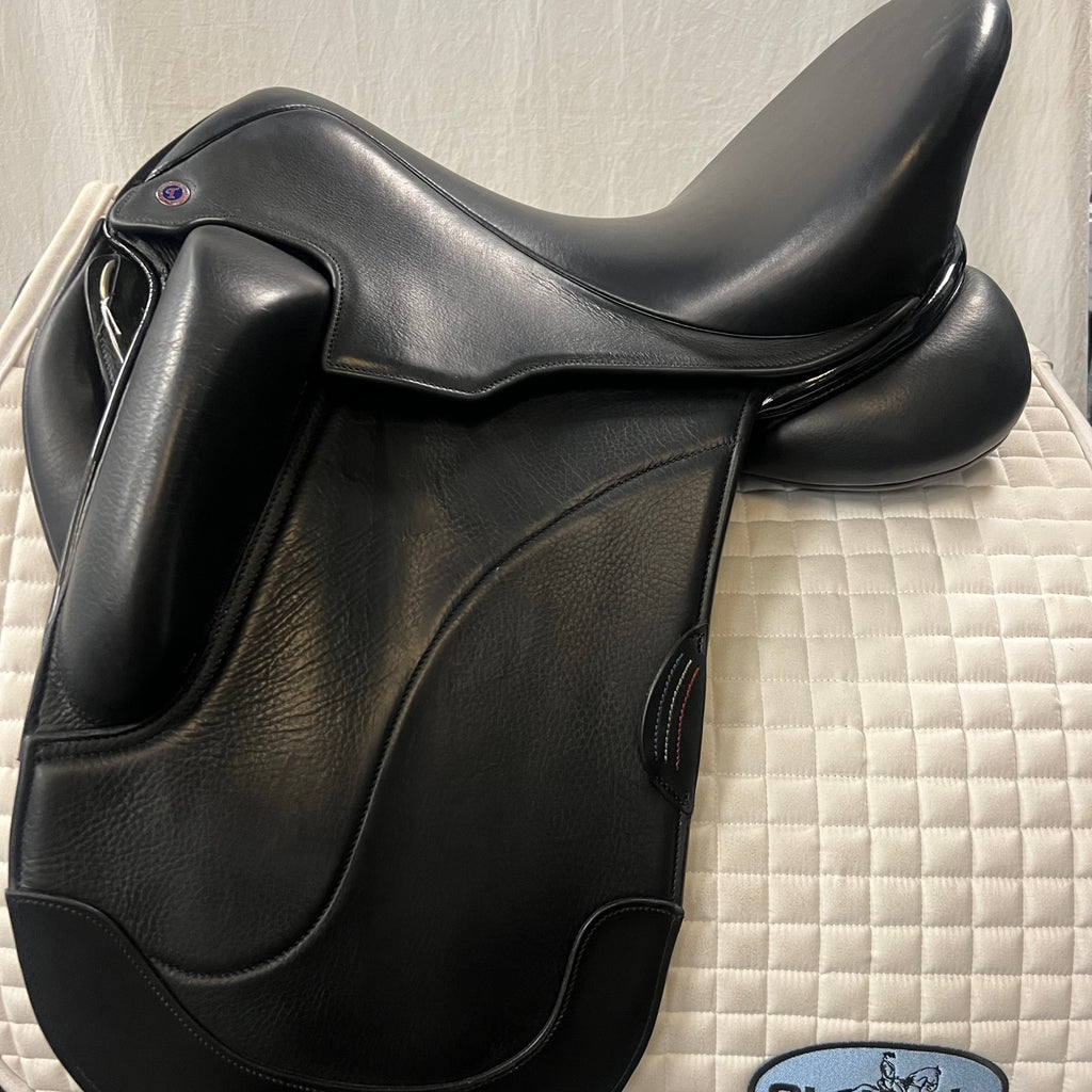 Used Tota Comfort System Freedom Pro 18" Dressage Saddle
