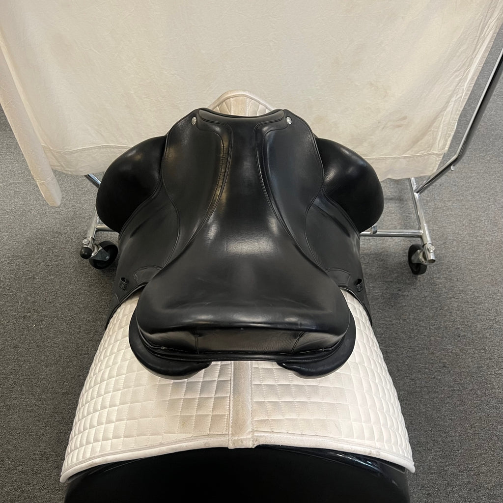 Used CWD SE05 17.5" Dressage Saddle