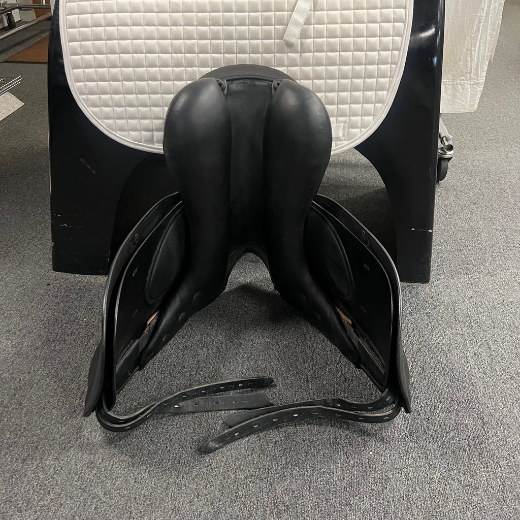 Used Prestige X-D1 17" Dressage Saddle