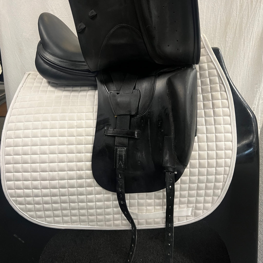 Used Prestige X-D1 Zero 17" Dressage Saddle