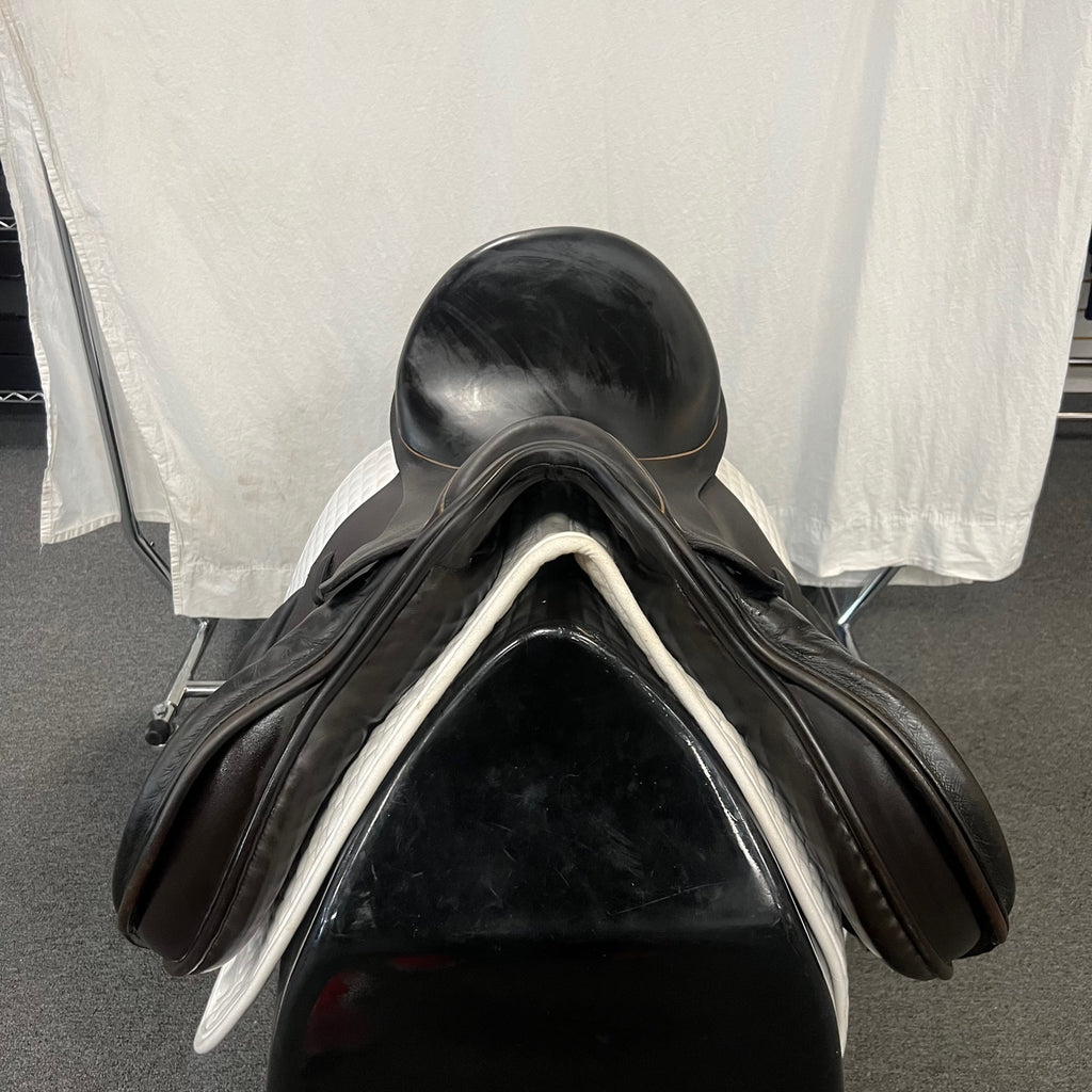 Used Custom Americana GP 18" General Purpose Saddle