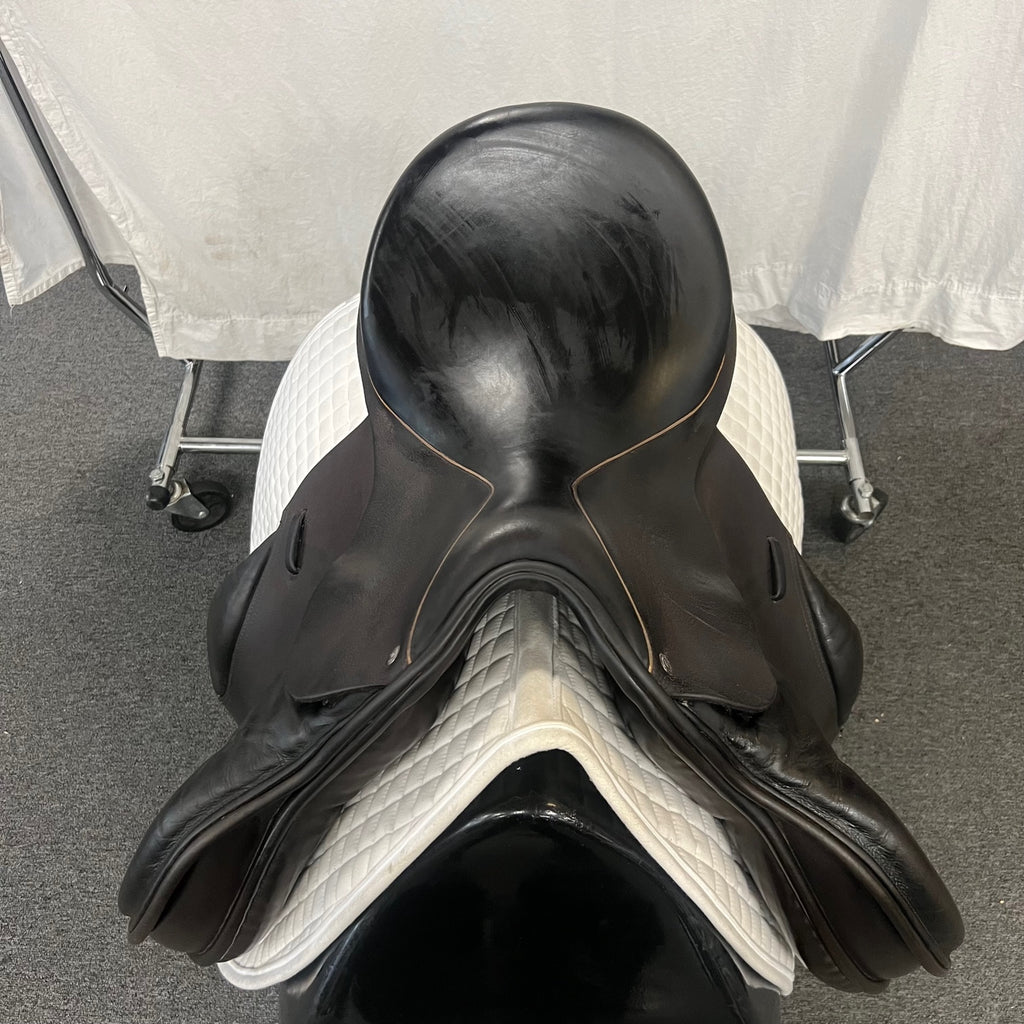 Used Custom Americana GP 18" General Purpose Saddle