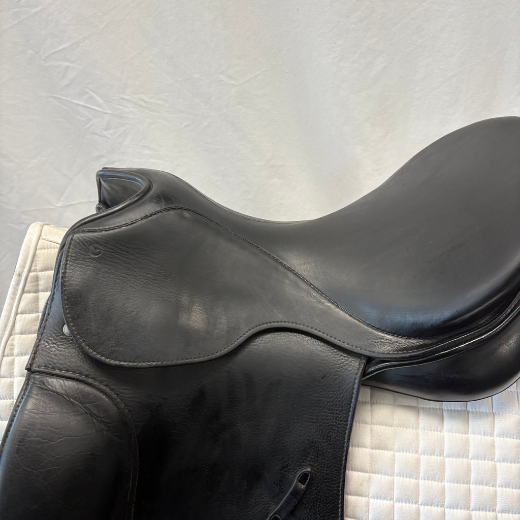 Used Passier Corona II 17" Dressage Saddle