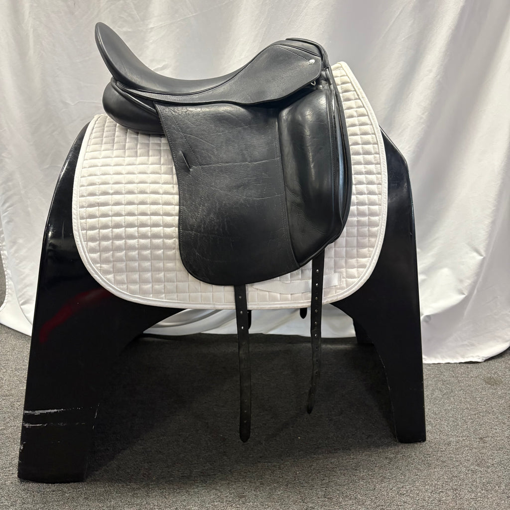 Used Custom Saddlery Everest 18" Dressage Saddle