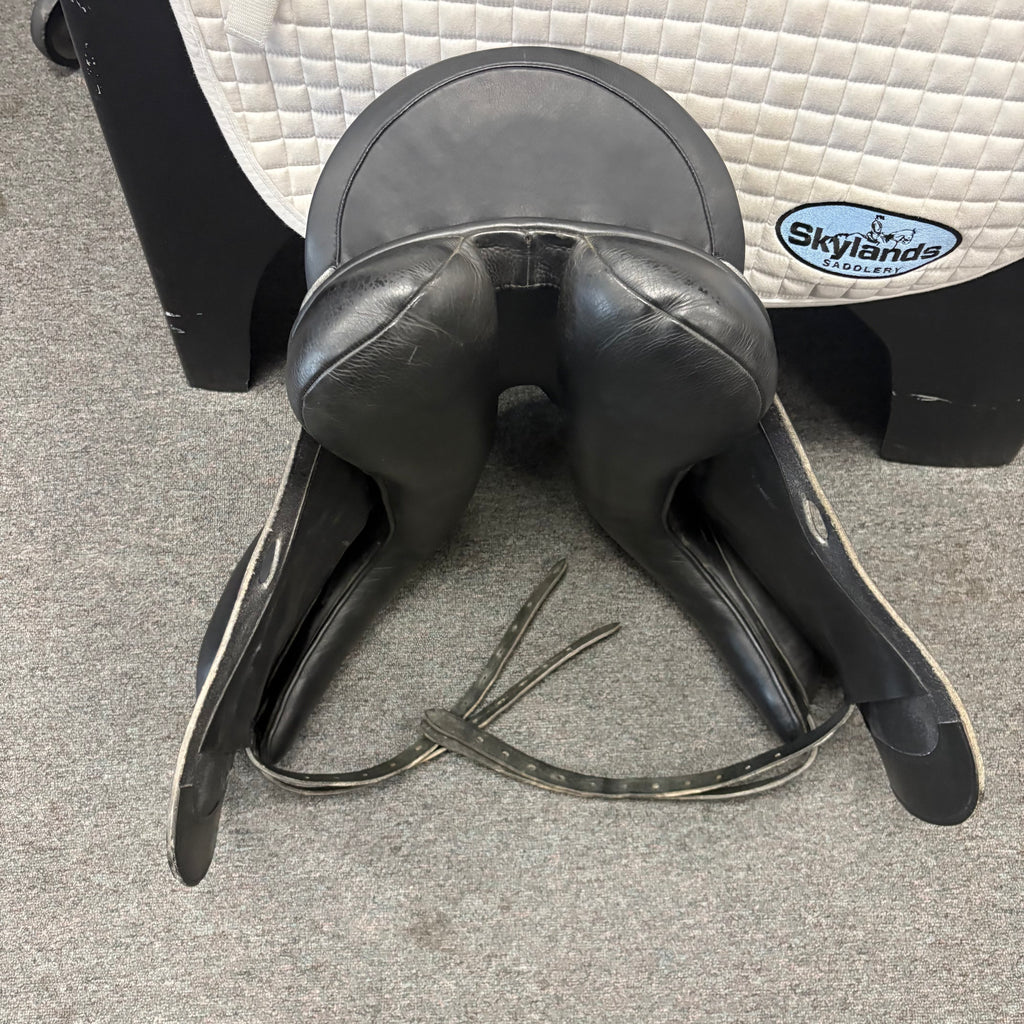 Used Custom Saddlery Everest 18" Dressage Saddle