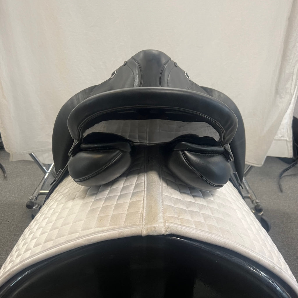HOLD: Used Stubben 1894 18"/28cm Dressage Saddle