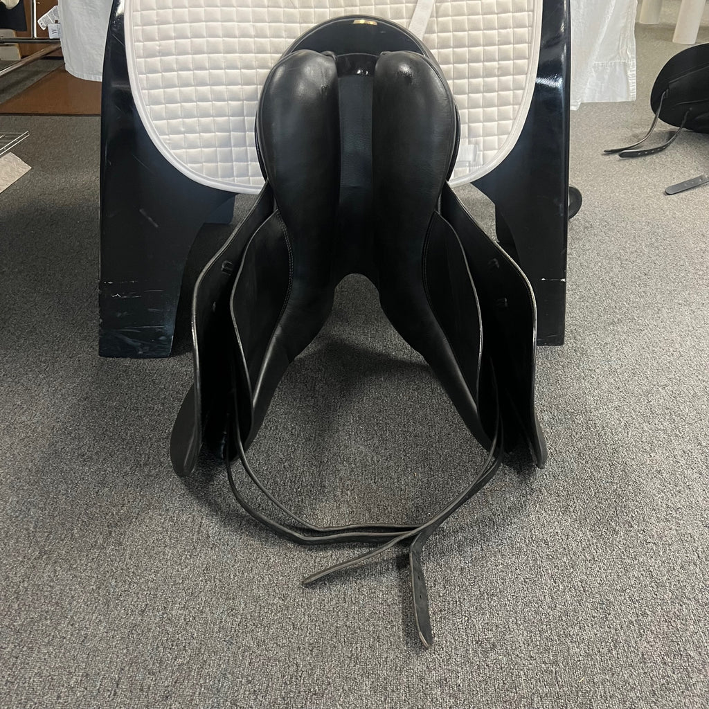 HOLD: Used Stubben 1894 18"/28cm Dressage Saddle