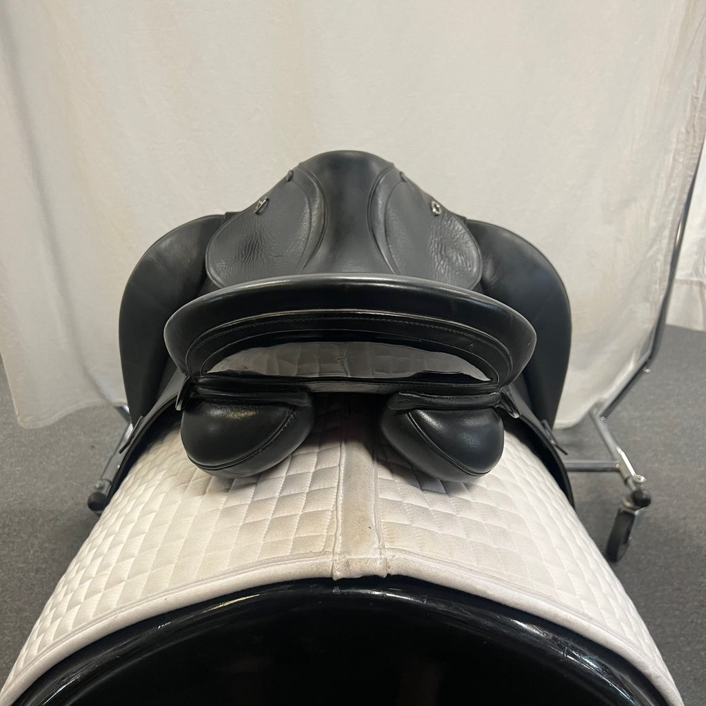 Used Stubben 1894 18"/30cm Dressage Saddle