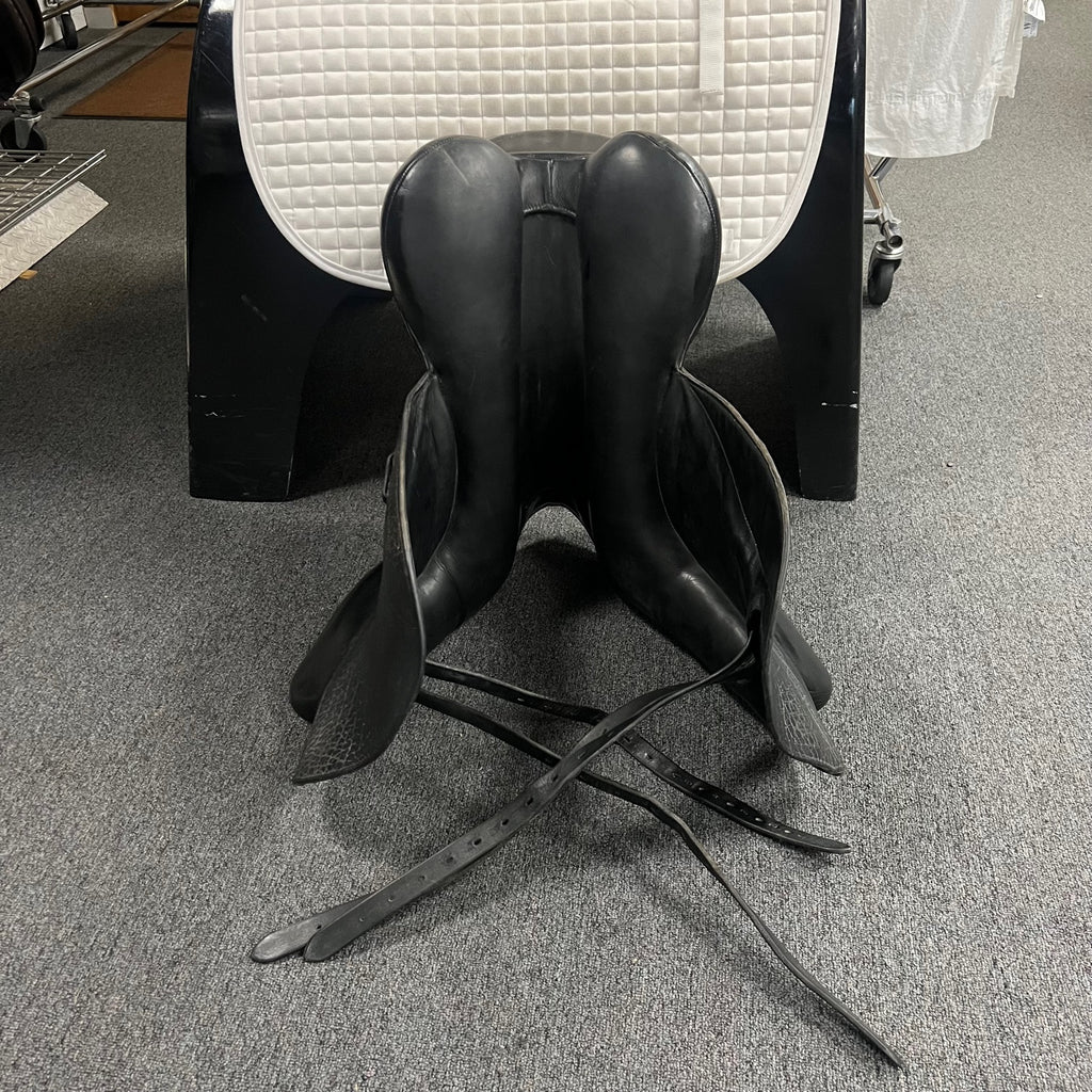 Used Custom Icon Flight 18" Monoflap Dressage Saddle